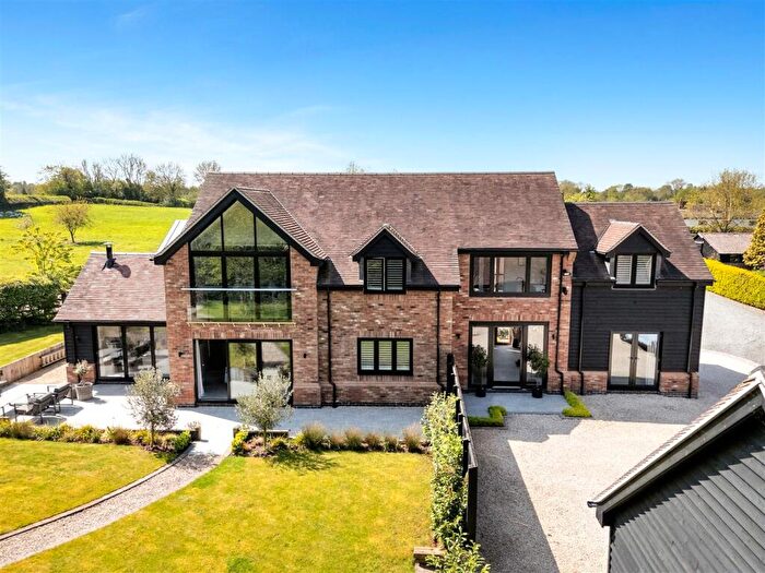 4 Bedroom Detached House For Sale In Chapel Lane, Osgathorpe, Loughborough, LE12