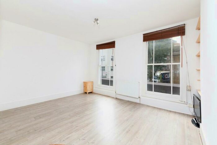 2 Bedroom Property To Rent In Grafton Road, Kentish Town, NW5