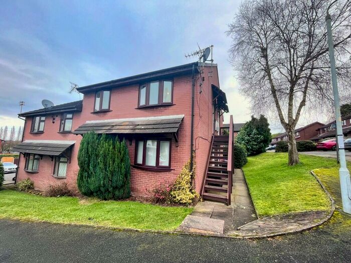 Studio To Rent In Maple Grove, Northwich, Cheshire, CW8