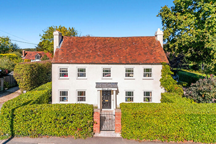 5 Bedroom House For Sale In Goddards Lane, Hook, RG27