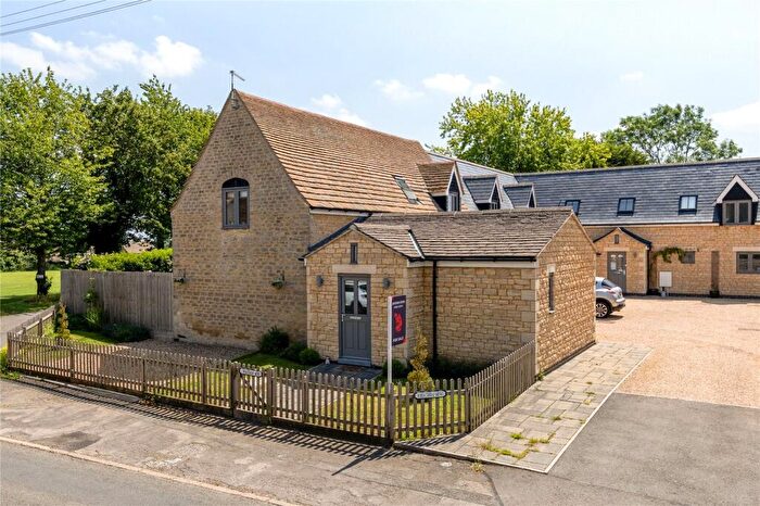 3 Bedroom Barn Conversion For Sale In Wheatsheaf Mews, Main Street, Upper Benefield, Northamptonshire, PE8