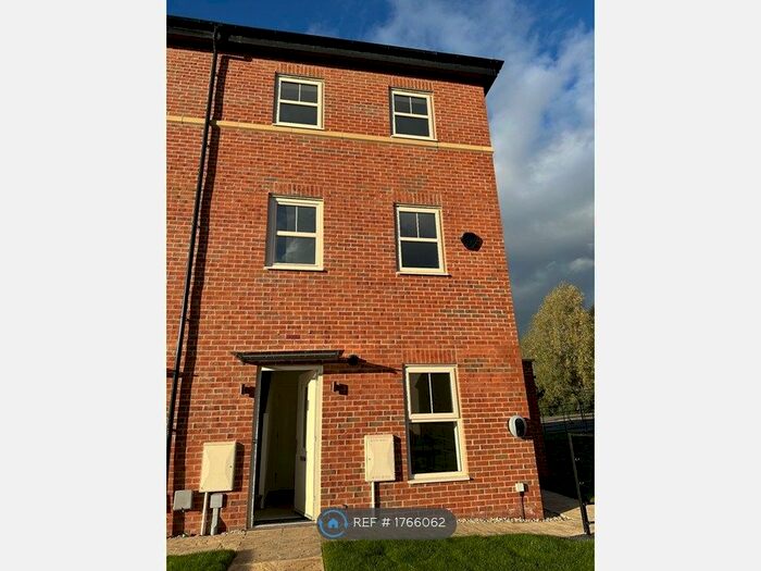 2 Bedroom Terraced House To Rent In Kirkham Crescent, Leeds, LS14