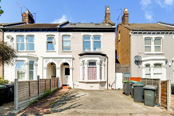 1 Bedroom Flat To Rent In Ravenstone Road, London, N8