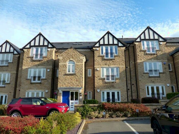 2 Bedroom Apartment To Rent In All Saints Court, Ilkley, LS29