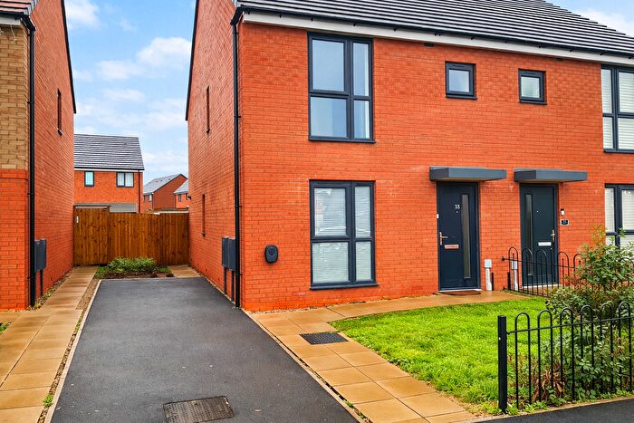 3 Bedroom Semi Detached House To Rent In Buttercup Crescent, Walsall, WS3