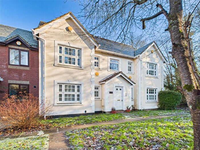 1 Bedroom Apartment For Sale In Holly Close, Bramley, Tadley, Hampshire, RG26