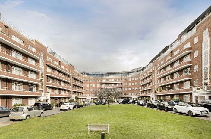 2 Bedroom Flat For Sale In Barons Keep, West Kensington, W14