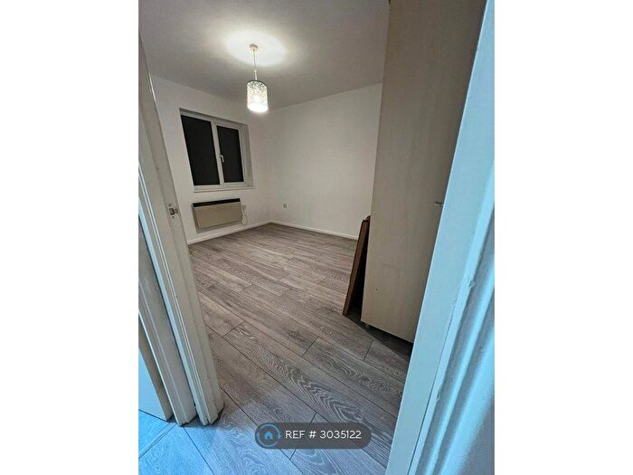 1 Bedroom Flat To Rent In Bracknell, Bracknell, RG12