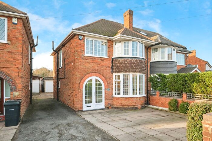 3 Bedroom Semi Detached House For Sale In Church Road, Sheldon, Birmingham, West Midlands, B26