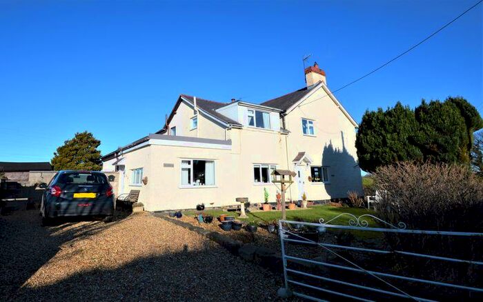 3 Bedroom Semi-Detached House For Sale In Pen Y Cefn Road, Caerwys, CH7