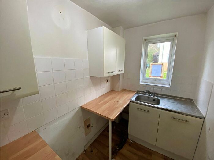1 Bedroom Flat For Sale In Monks Way, Bearwood, Bournemouth, Dorset, BH11