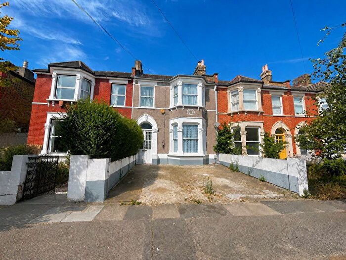 3 Bedroom Terraced House For Sale In Ardgowan Road, London, SE6