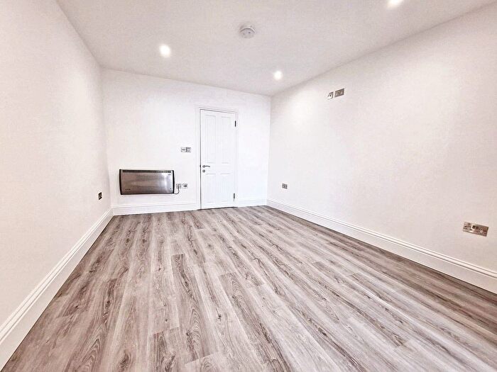 1 Bedroom Studio To Rent In Mount Wise, Newquay, TR7