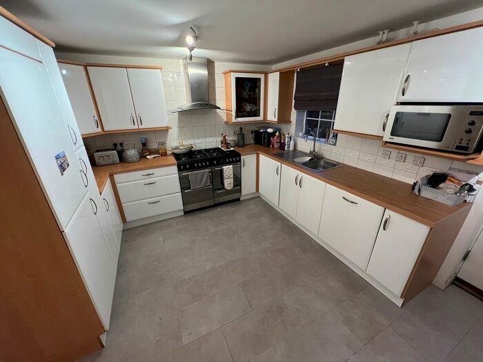 3 Bedroom Property To Rent In Doe Close, Penylan, Cardiff, CF23