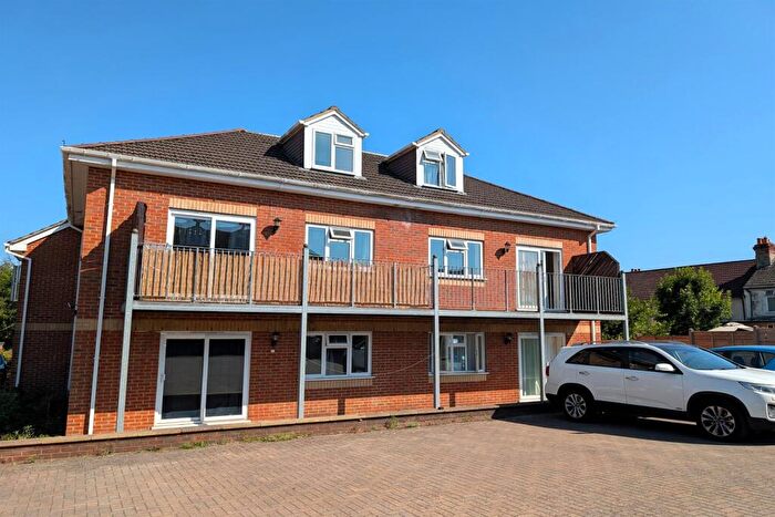 1 Bedroom Flat To Rent In Duncan Hood Court A, Harrison Road, SO17