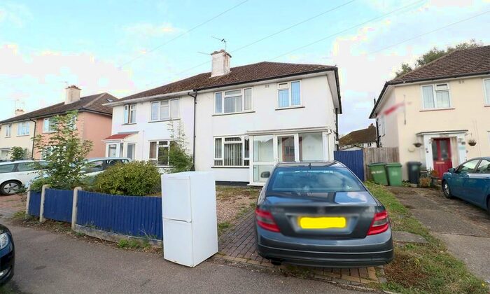 3 Bedroom Semi-Detached House To Rent In Oxford Road, Maidstone, ME15