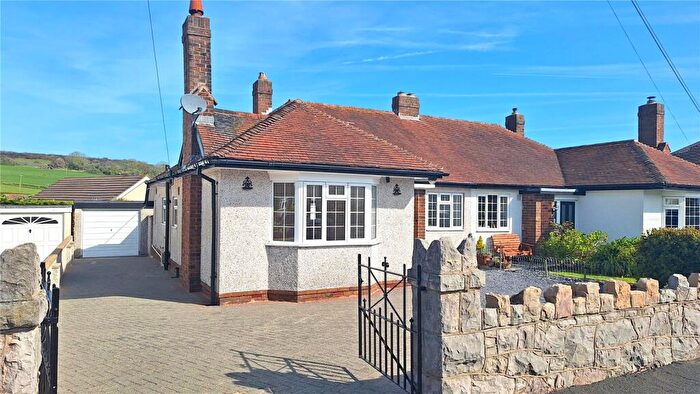 2 Bedroom Bungalow For Sale In Grange Road, Llanrhos, Llandudno, Conwy, LL30