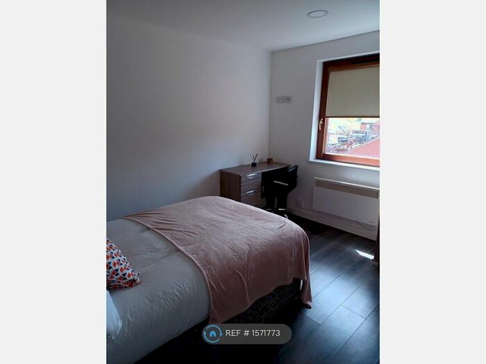 Studio To Rent In Lower Bryan Street, Stoke-On-Trent, ST1