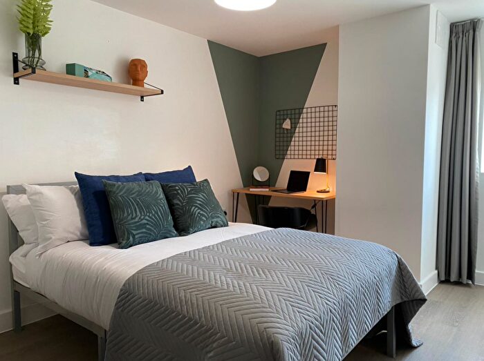 6 Bedroom Flat To Rent In West Parade, Lincoln, LN1