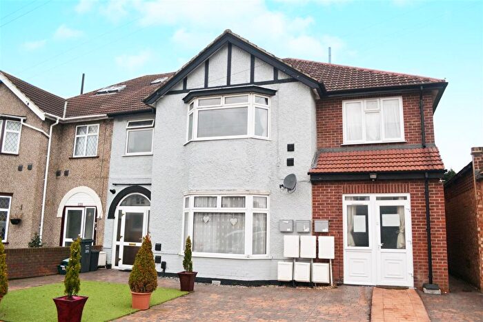 1 Bedroom Flat To Rent In Lampton Park Road, Hounslow, TW3