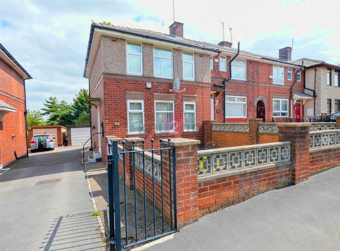 3 Bedroom End Of Terrace House To Rent In Southend Road, Manor, S2