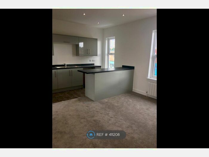 1 Bedroom Flat To Rent In Louise Street, Dudley, DY3