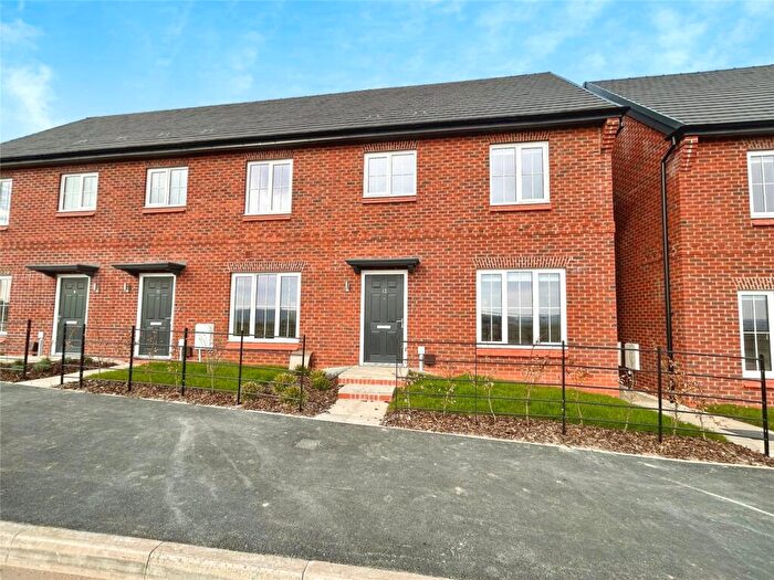 3 Bedroom End Of Terrace House To Rent In Barleyfield Drive, Nottingham, NG11