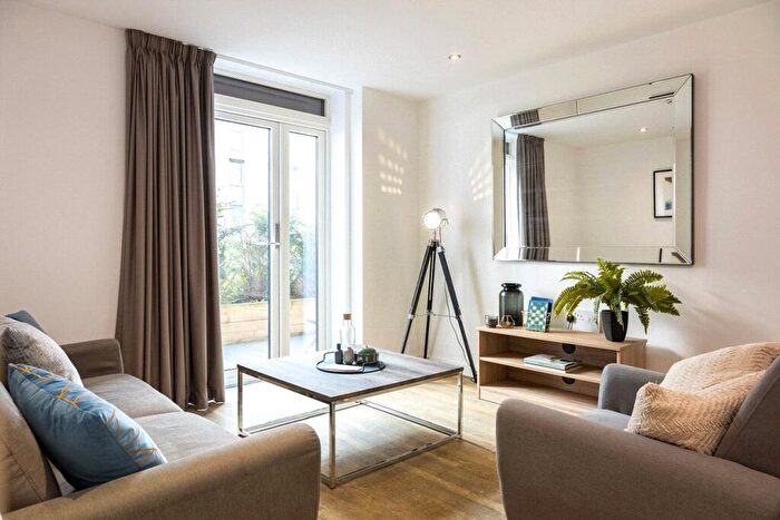 1 Bedroom Apartment To Rent In Exchange Square, The Priory Queensway, Birmingham, West Midlands, B4