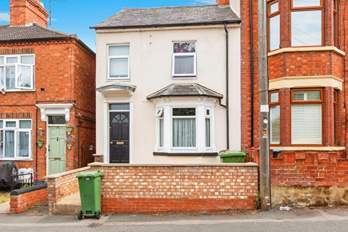 3 Bedroom End Of Terrace House For Sale In Harwood Street, New Bradwell, Milton Keynes, MK13