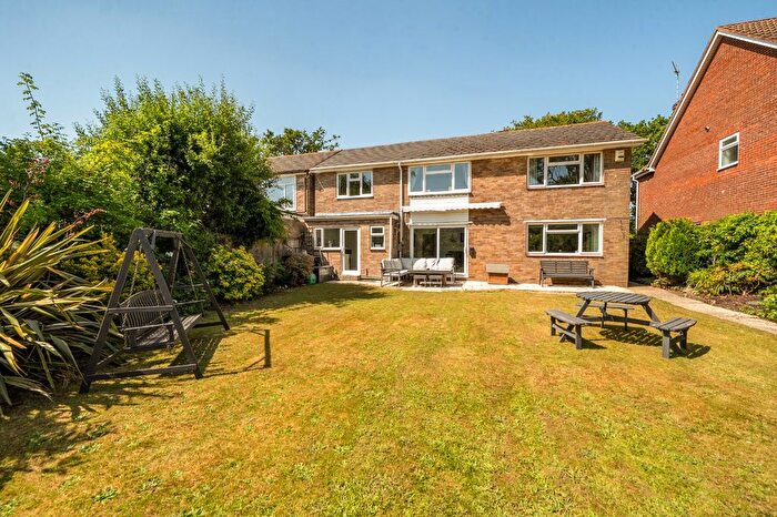 4 Bedroom Detached House For Sale In Woodcote Lane, Fareham, Hampshire, PO14