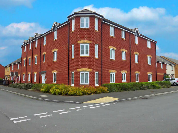 1 Bedroom Apartment To Rent In 21 Horsham Road, Swindon, Wiltshire, SN3