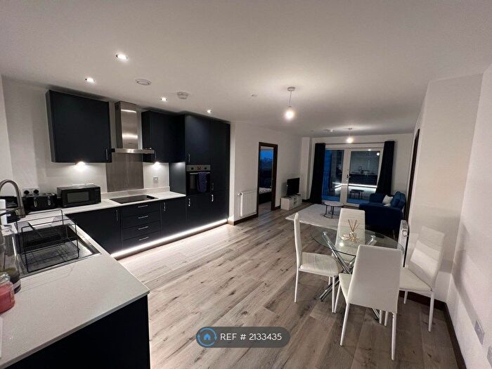 2 Bedroom Flat To Rent In Abbey Road, Essex, IG11