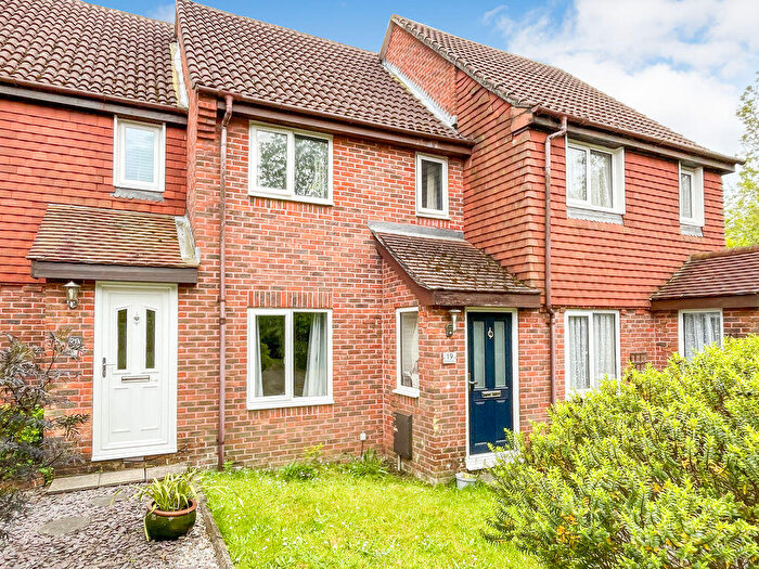 2 Bedroom Terraced House For Sale In Repton Gardens, Grange Park, Hedge End, SO30