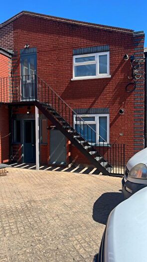 2 Bedroom Flat To Rent In Belmont Park Road, Leyton, E10