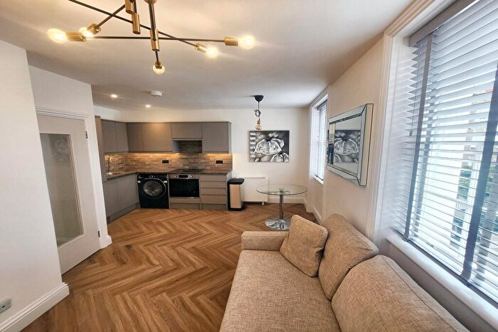 1 Bedroom Apartment To Rent In Balcombe Street, Marylebone, London, NW1