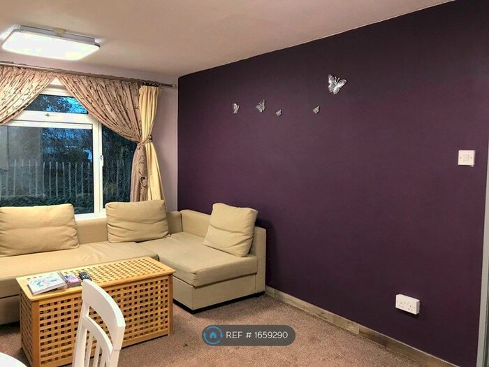 1 Bedroom Flat To Rent In Hazelwood Close, Cambridge, CB4