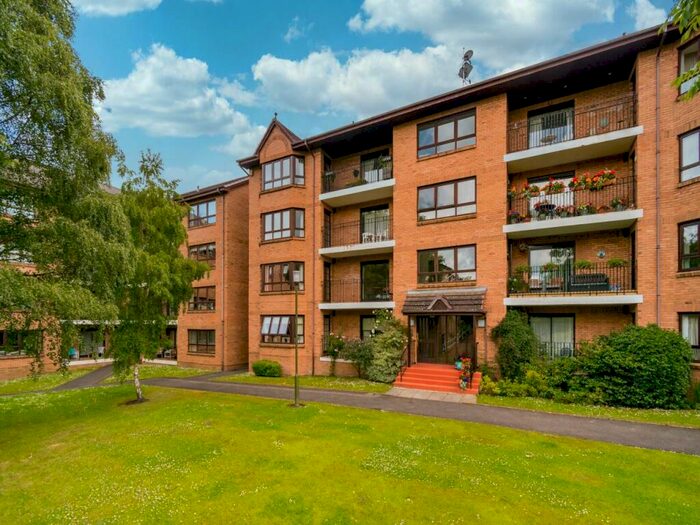 3 Bedroom Flat To Rent In Craigend Park, Liberton, Edinburgh, EH16