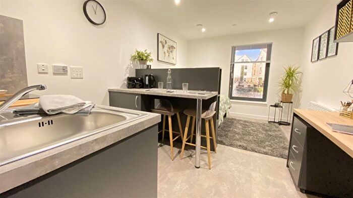 Studio To Rent In Griffin, St Peters Street, CT1