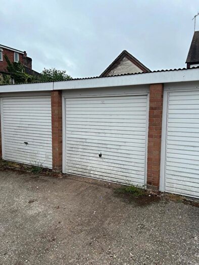 Garage / Parking To Rent In Garage - May Close, PO22
