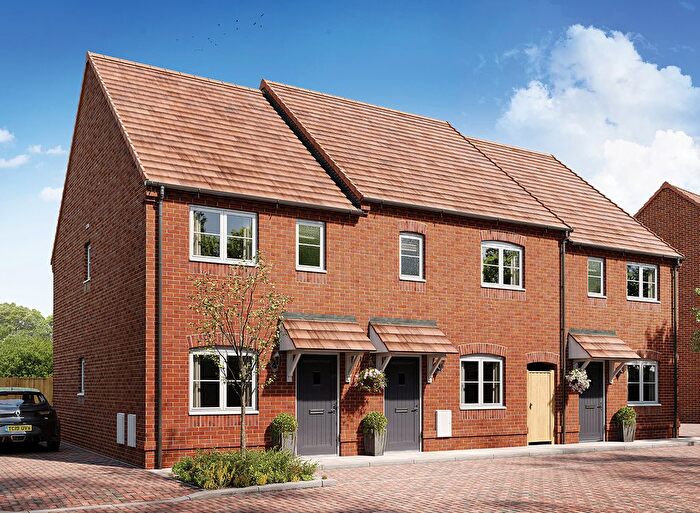 3 Bedroom Terraced House For Sale In Pickford Green Lane, Coventry, CV5