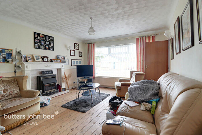 3 Bedroom Detached Bungalow For Sale In Sundale Drive, Crewe, CW2