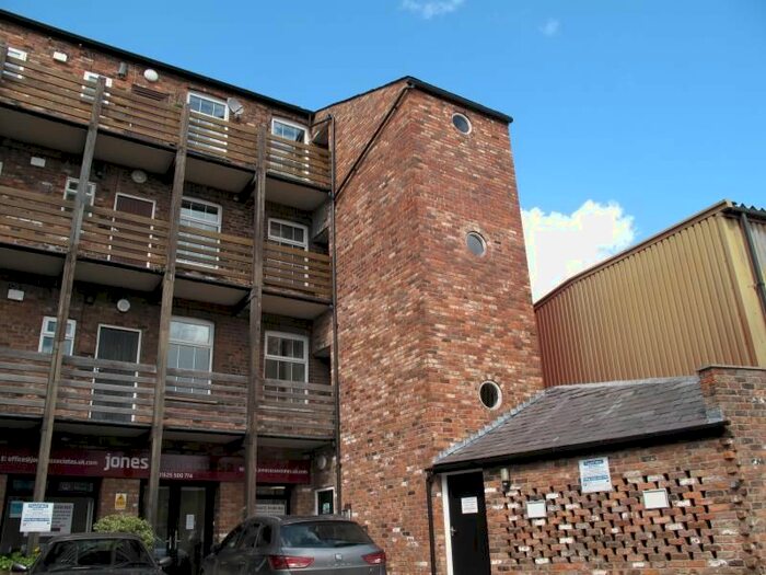 1 Bedroom Flat To Rent In Georges Court, Chestergate, Macclesfield, SK11