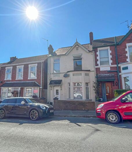 3 Bedroom Semi-Detached House For Sale In Coldra Road, Newport, NP20