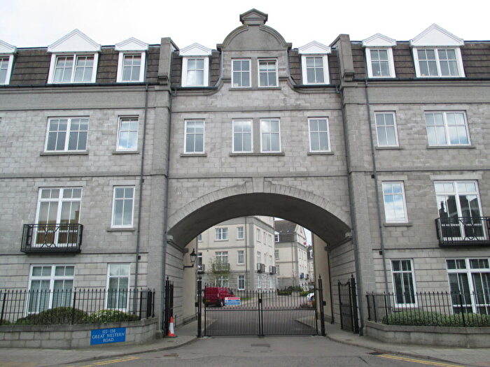 2 Bedroom Flat To Rent In Balmoral Square, Great Western Road, Aberdeen, AB10