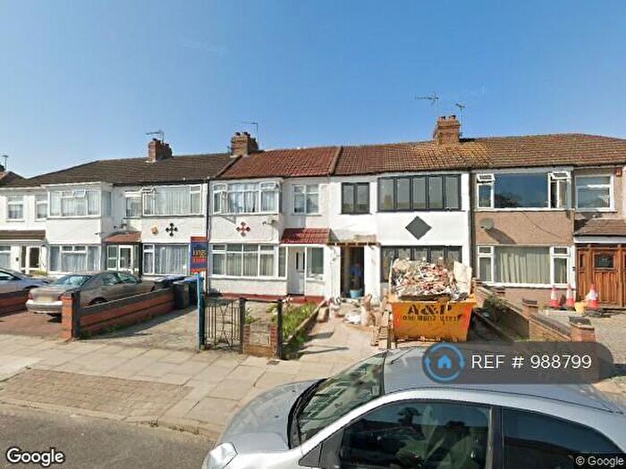 3 Bedroom Terraced House To Rent In Albany Park Avenue, Enfield, EN3