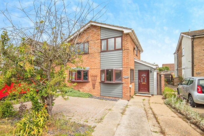3 Bedroom Detached House For Sale In Hamford Drive, Great Oakley, Harwich, CO12