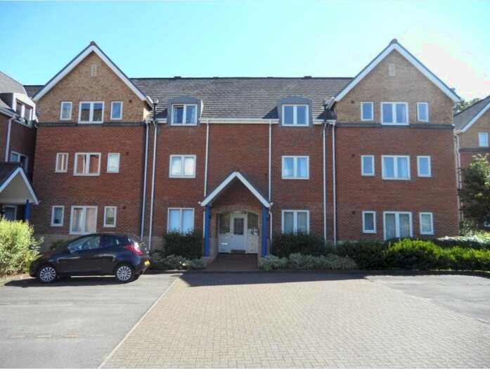 2 Bedroom Apartment To Rent In The Moorings, Penarth Marina, Penarth, CF64