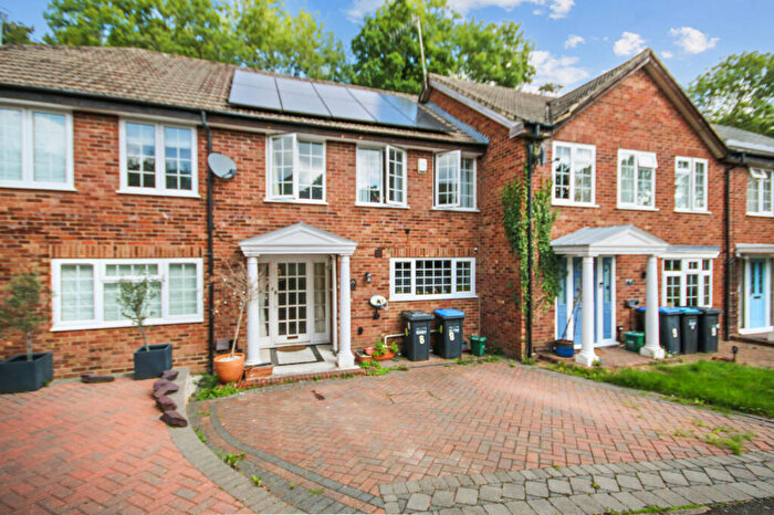 3 Bedroom Terraced House For Sale In Rill Walk, East Grinstead, West Sussex, RH19