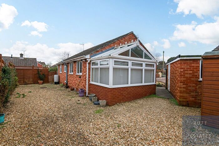 2 Bedroom Bungalow For Sale In Solar Crescent, Exeter, EX4