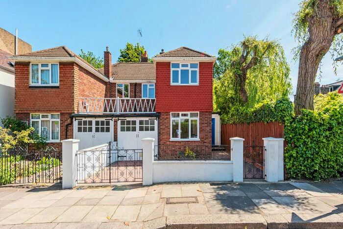 3 Bedroom Detached House To Rent In Boileau Road, London, SW13